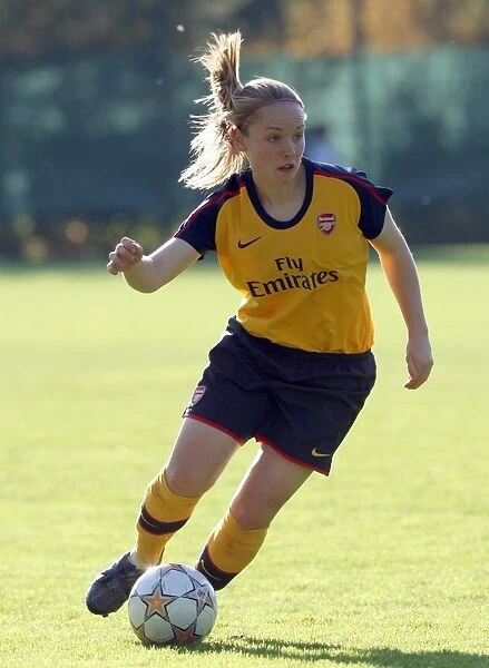 Kim Little in Action: Arsenal's Dominant Performance against Neulengbach in UEFA Cup (6:0)