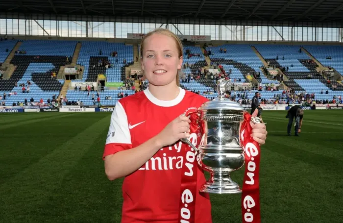 Framed Print : Kim Little (Arsenal) with the FA Cup Trophy. Arsenal Ladies 2: 0 Bristol Academy