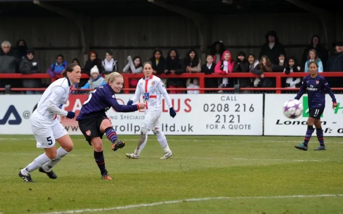 Framed Print : Kim Little Scores Dramatic Goal as Arsenal Ladies Advance in UEFA Women's Champions League: Arsenal Ladies FC vs ASD Torres CF Framed Print : Kim Little Scores Dramatic Goal as Arsenal Ladies Advance in UEFA Women's Champions League: Arsenal Ladies FC vs ASD Torres CF
