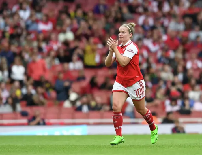 Framed Print : Kim Little's Emotional Farewell: Arsenal Women Bid Adieu to Legend at Emirates Stadium vs. Tottenham Hotspur