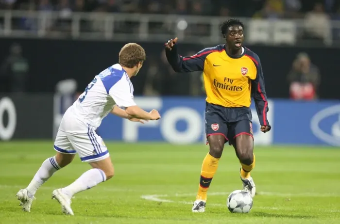 Framed Print : Kolo Toure (Arsenal) Olexander Aliyev (Dynamo Kiev)