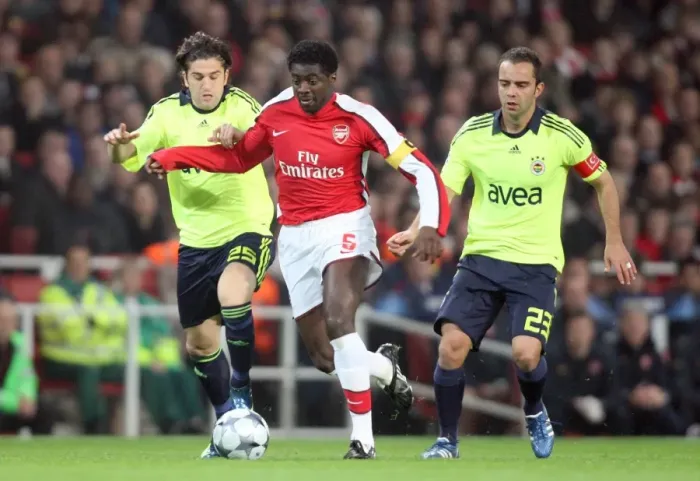 Framed Print : Kolo Toure (Arsenal) Ugur Boral and Semih Senturk (Fenerbahce) Framed Print : Kolo Toure (Arsenal) Ugur Boral and Semih Senturk (Fenerbahce)