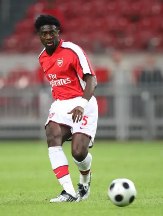 Framed Print : Kolo Toure: Heroic Performance in Arsenal's 3-2 Victory over Ajax at Amsterdam ArenA, 2008