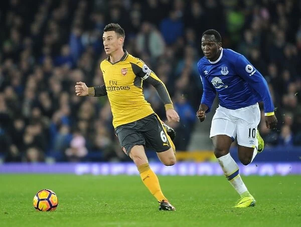Koscielny Chases Down Lukaku: Everton vs. Arsenal, Premier League 2016-17