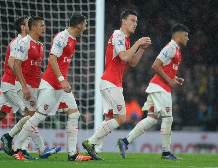 Framed Print : Koscielny Scores Arsenal's Second Goal Against Everton (2015 / 16) Framed Print : Koscielny Scores Arsenal's Second Goal Against Everton (2015 / 16)