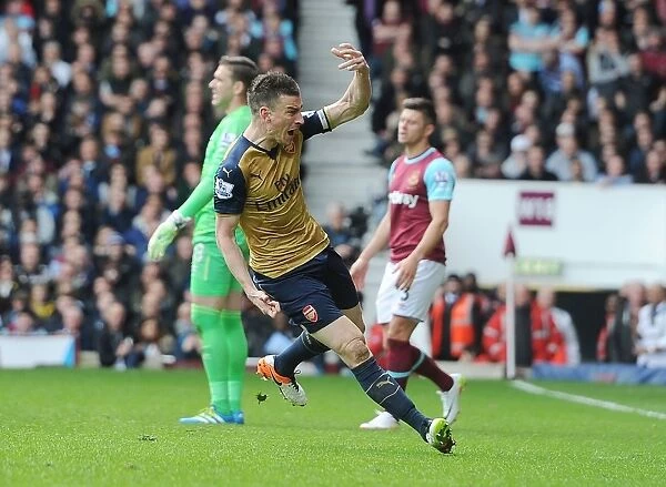 Koscielny Scores Third: Arsenal's Victory Over West Ham in 2015-16 Premier League
