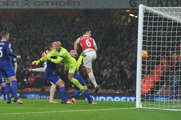 Koscielny Strikes Again: Arsenal's Defender Scores Second Goal Against Everton in 2015 / 16 Premier League