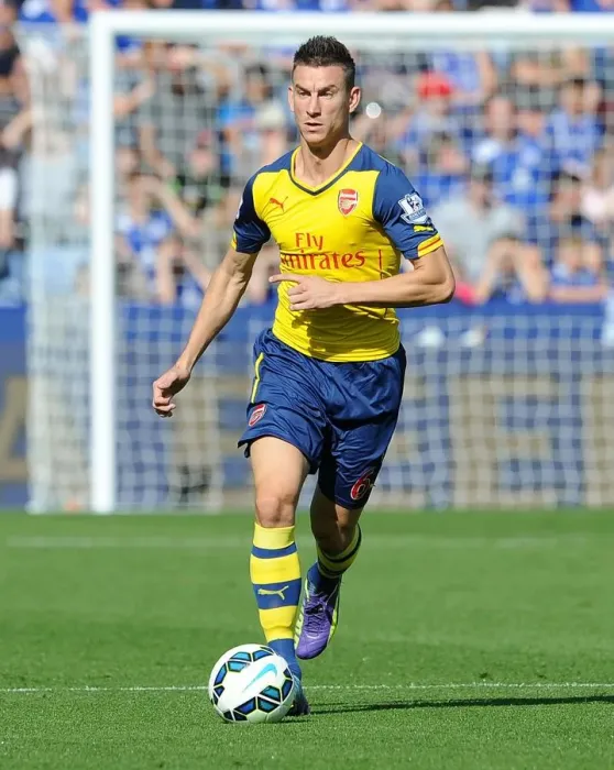 Framed Print : Koscielny's Battle: Arsenal vs Leicester City 1-1, Premier League