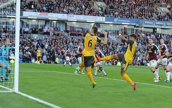 Koscielny's Deflection: The Game-Winning Goal for Arsenal Against Burnley (2016-17)