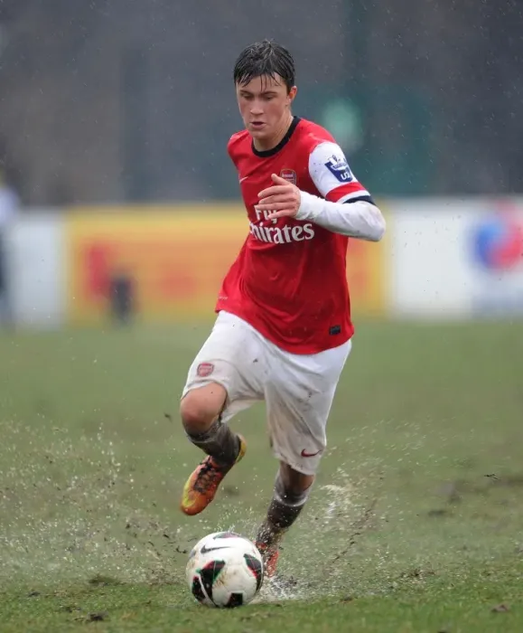 Framed Print : Kris Olsson Faces Off: Arsenal U19 vs Inter Milan U19 in the NextGen Series (2012-13) Framed Print : Kris Olsson Faces Off: Arsenal U19 vs Inter Milan U19 in the NextGen Series (2012-13)