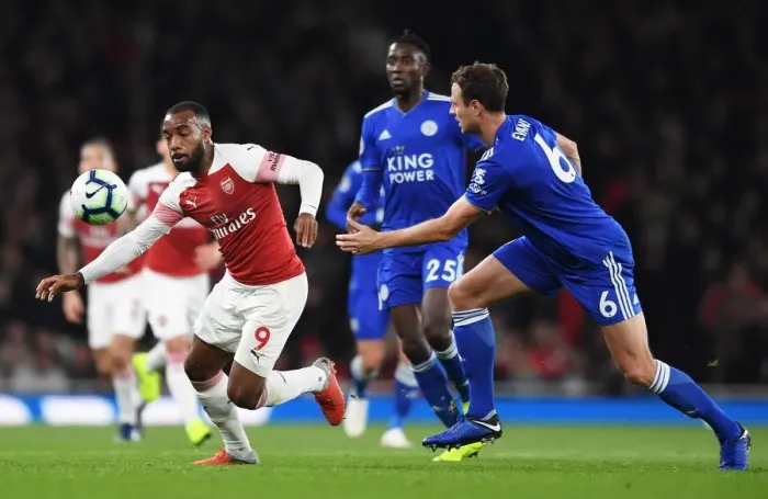 Framed Print : Lacazette Evans 1 181022WAFC Framed Print : Lacazette Evans 1 181022WAFC
