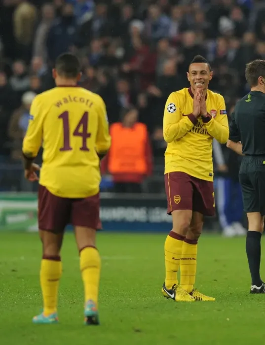 Framed Print : Last-Minute Drama: Coquelin and Walcott's Near Miss for Arsenal in Schalke 2012-13 Champions League Framed Print : Last-Minute Drama: Coquelin and Walcott's Near Miss for Arsenal in Schalke 2012-13 Champions League