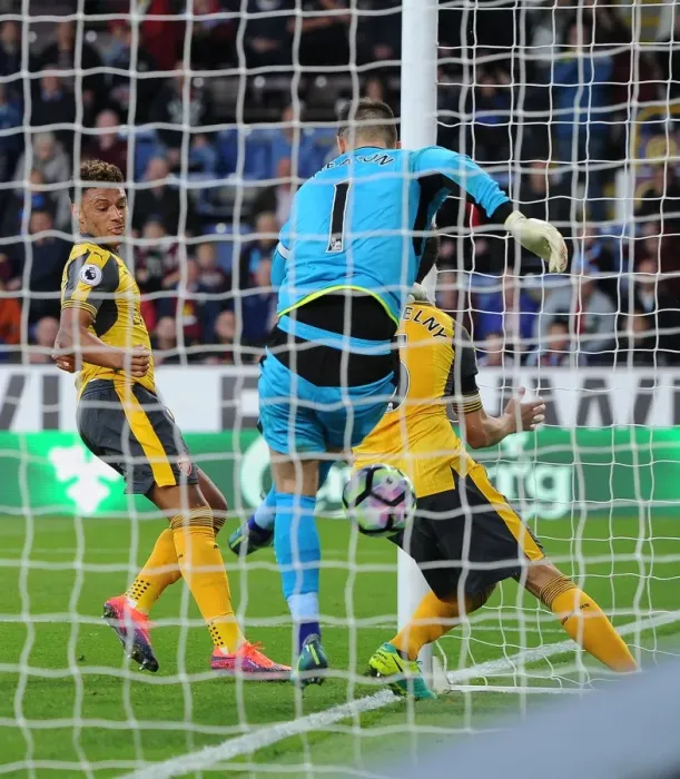 Framed Print : Last-Minute Drama: Koscielny's Header Saves Arsenal Against Burnley (2016-17) Framed Print : Last-Minute Drama: Koscielny's Header Saves Arsenal Against Burnley (2016-17)