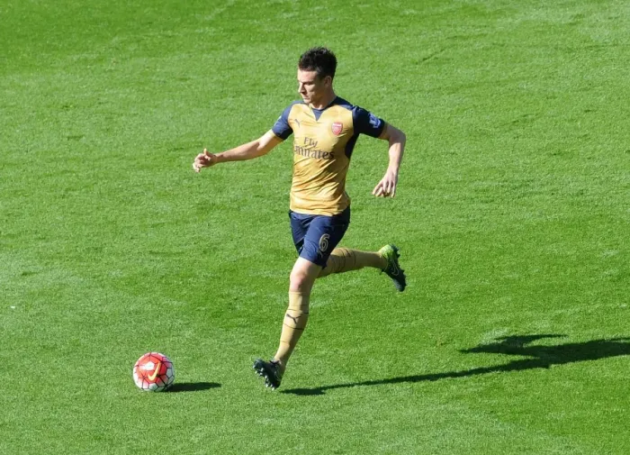Framed Print : Laurent Koscielny (Arsenal). Leicester City 2: 5 Arsenal. Barclays Premier League Framed Print : Laurent Koscielny (Arsenal). Leicester City 2: 5 Arsenal. Barclays Premier League