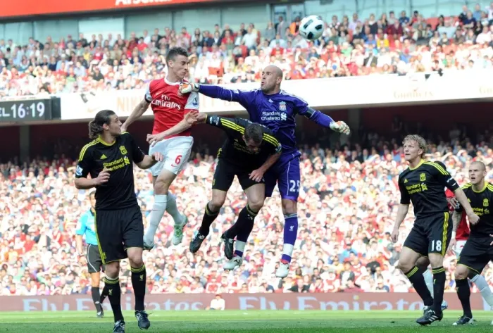 Framed Print : Laurent Koscielny (Arsenal) Pepe Reina (Liverpool). Arsenal 1: 1 Liverpool