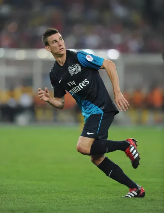 Framed Print : Laurent Koscielny (Arsenal). Suajuna Hotel, Kuala Lumpur, Malaysia, 13  /  7  /  2011