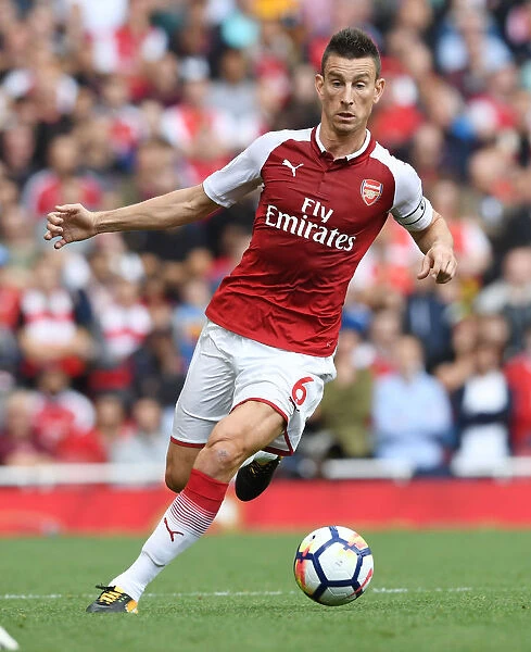 Laurent Koscielny Focuses in Arsenal's Victory Against AFC Bournemouth (2017-18)