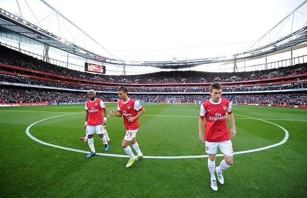 Laurent Koscielny, Marouane Chamakh and Alex Song (Arsenal). Arsenal 1: 0 West Ham United