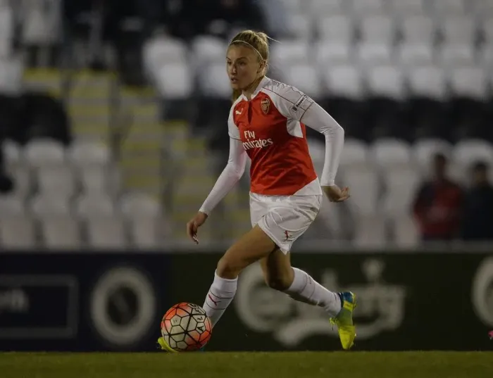 Framed Print : Leah Williamson in Action: Arsenal Ladies vs. Reading FC Women (March 2016) Framed Print : Leah Williamson in Action: Arsenal Ladies vs. Reading FC Women (March 2016)