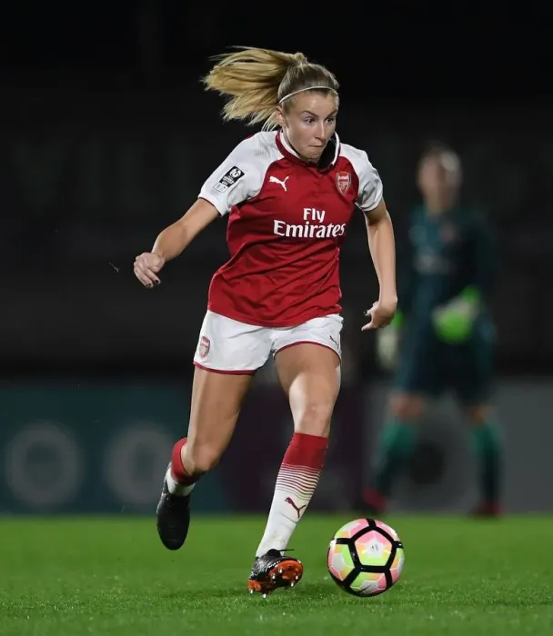 Framed Print : Leah Williamson in Action: Arsenal Women vs. Reading Ladies, WSL (Women's Super League) Framed Print : Leah Williamson in Action: Arsenal Women vs. Reading Ladies, WSL (Women's Super League)