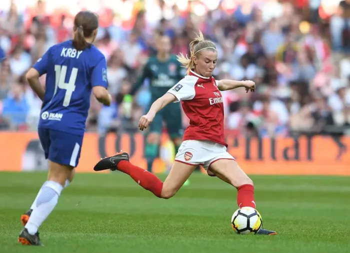 Framed Print : Leah Williamson of Arsenal in FA Cup Final Action Against Chelsea Ladies Framed Print : Leah Williamson of Arsenal in FA Cup Final Action Against Chelsea Ladies