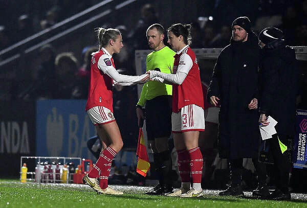 Leah Williamson Substituted: Arsenal Women vs Liverpool Women, FA Women's Super League