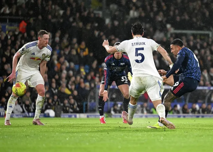 Framed Print : Leeds United v Arsenal - Premier League Framed Print : Leeds United v Arsenal - Premier League