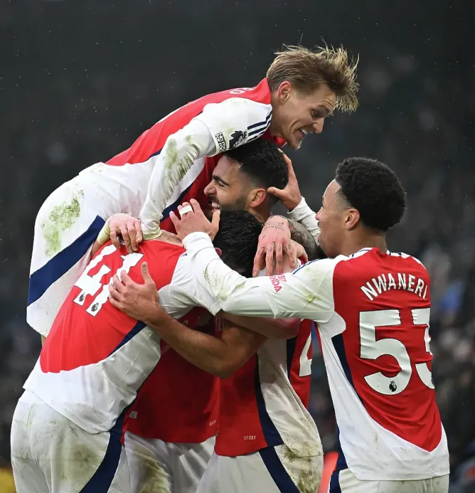 Framed Print : Leicester City FC v Arsenal FC - Premier League Framed Print : Leicester City FC v Arsenal FC - Premier League