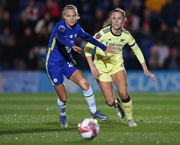 Lia Walti Closes In on Pernille Harder: Chelsea Women vs Arsenal Women, FA WSL Showdown