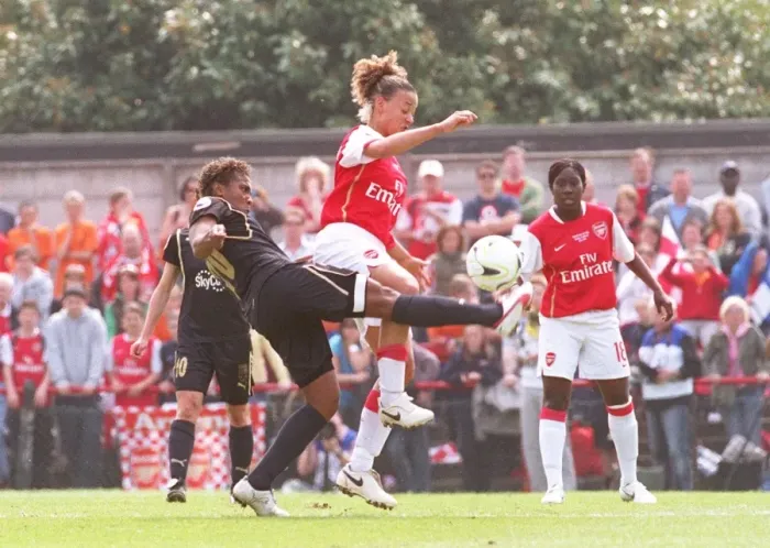 Framed Print : Lianne Sanderson (Arsenal) Elaine (Umea)