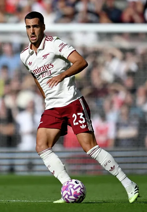Framed Print : Liverpool v Arsenal - Premier League