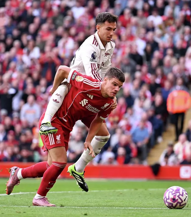 Framed Print : Liverpool v Arsenal - Premier League Framed Print : Liverpool v Arsenal - Premier League