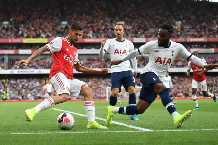 Framed Print : London Derby: Arsenal vs. Tottenham in the Premier League (2019-20) - Battle at Emirates Framed Print : London Derby: Arsenal vs. Tottenham in the Premier League (2019-20) - Battle at Emirates