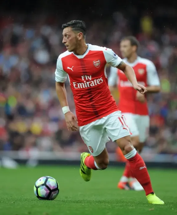 Framed Print : LONDON, ENGLAND - SEPTEMBER 10: Mesut Ozil of Arsenal during the Premier League match between Arsenal Framed Print : LONDON, ENGLAND - SEPTEMBER 10: Mesut Ozil of Arsenal during the Premier League match between Arsenal