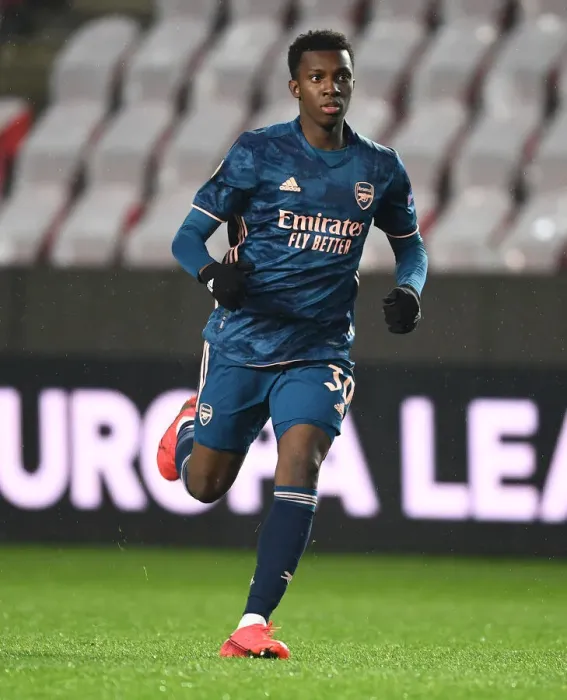 Framed Print : Lone Ranger: Eddie Nketiah in Empty Eden Arena - Arsenal's Europa League Quarterfinal in Prague