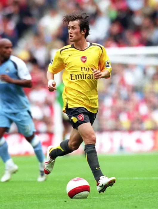 Framed Print : Lone Warrior: Tomas Rosicky's Heartbreaking Performance in Manchester City's 1-0 FA Premiership Win Over Arsenal