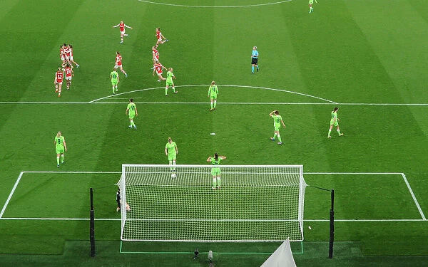 Lotte Wubben-Moy Scores History-Making Goal: Arsenal Women Advance in Champions League Quarterfinals