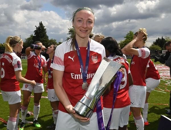 Louise Quinn Lifts WSL Trophy: Arsenal Women Celebrate Championship Win over Manchester City Women