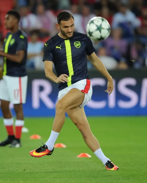 Framed Print : Lucas Perez of Arsenal Prepares for PSG Showdown at Parc des Princes, 2016 Framed Print : Lucas Perez of Arsenal Prepares for PSG Showdown at Parc des Princes, 2016