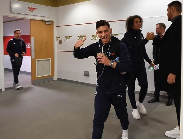 Lucas Torreira in the Arsenal Changing Room Before Arsenal vs. Tottenham Carabao Cup Match