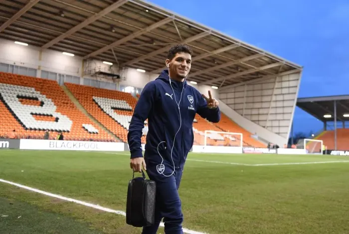 Framed Print : Lucas Torreira: Arsenal's Battle-Ready Midfielder Aims for FA Cup Victory Against Blackpool