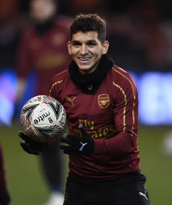 Framed Print : Lucas Torreira Prepares for FA Cup Battle against Blackpool with Arsenal