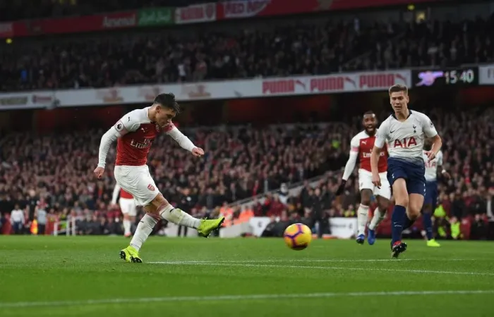 Framed Print : Lucas Torreira Scores Arsenal's Fourth Goal: Arsenal FC vs. Tottenham Hotspur, Premier League 2018-19