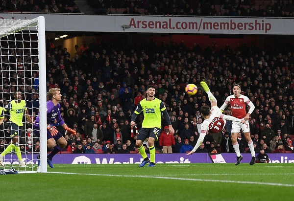 Lucas Torreira Scores: Arsenal's Triumph Over Huddersfield Town in Premier League 2018-19