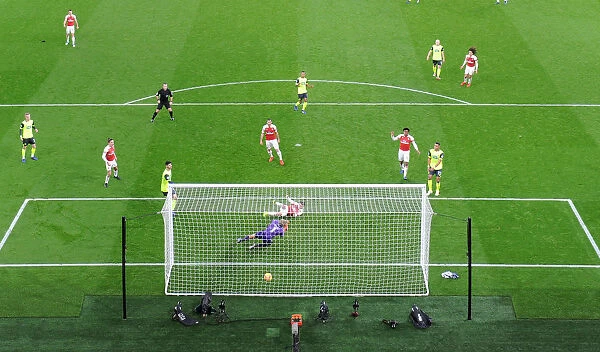 Lucas Torreira Scores the Winning Goal: Arsenal's Triumph Over Huddersfield Town (December 2018)