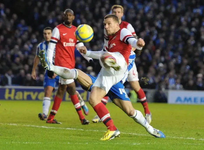 Framed Print : Lukas Podolski in Action: Arsenal vs. Brighton & Hove Albion, FA Cup 2012-13 Framed Print : Lukas Podolski in Action: Arsenal vs. Brighton & Hove Albion, FA Cup 2012-13