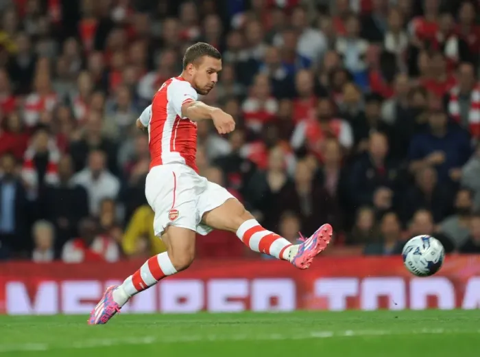 Framed Print : Lukas Podolski in Action: Arsenal vs Southampton, League Cup 2014 / 15