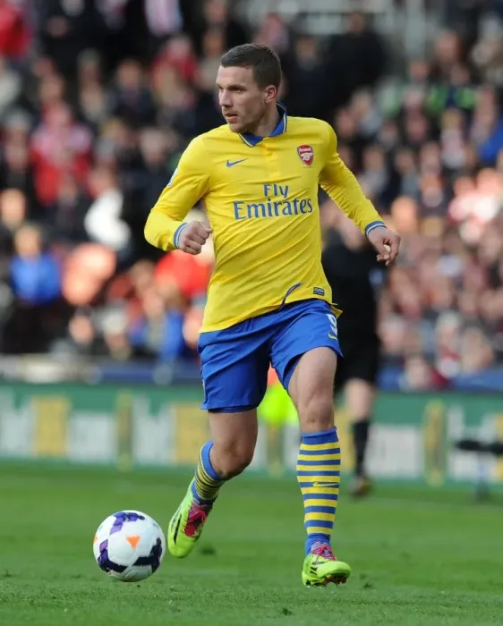 Framed Print : Lukas Podolski in Action: Arsenal vs Stoke City, Premier League 2013-14 Framed Print : Lukas Podolski in Action: Arsenal vs Stoke City, Premier League 2013-14