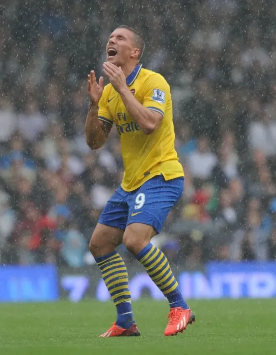 Framed Print : Lukas Podolski in Action: Fulham vs Arsenal, Premier League 2013-14 Framed Print : Lukas Podolski in Action: Fulham vs Arsenal, Premier League 2013-14