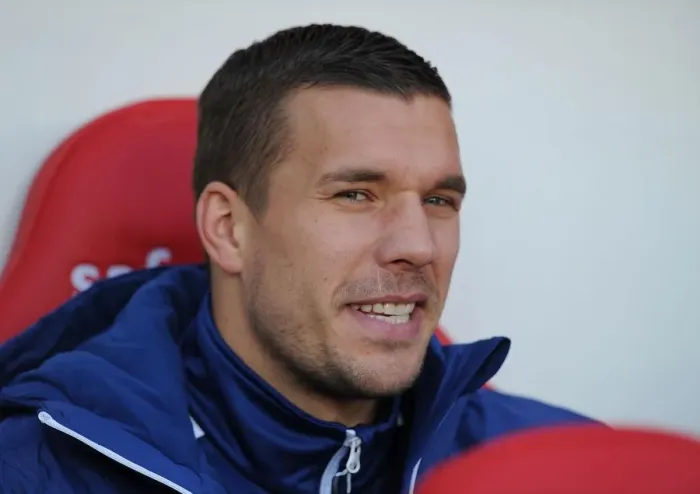 Framed Print : Lukas Podolski: Arsenal Star Ready for Sunderland Clash (2014 / 15) Framed Print : Lukas Podolski: Arsenal Star Ready for Sunderland Clash (2014 / 15)